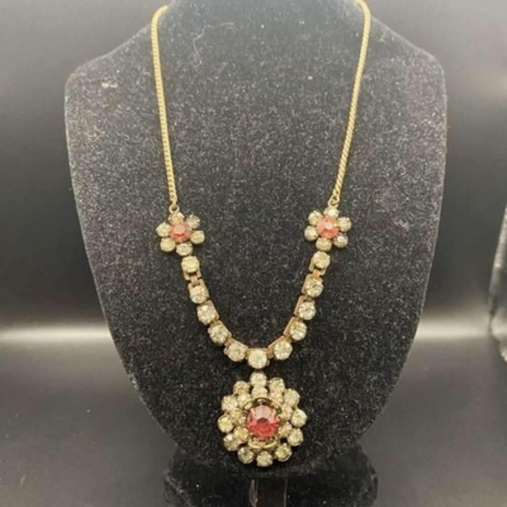 Vtg 1940s Rhinestone Necklace Dark Pink Clear Floral Brass UV Glow Stones 16.5" - Picture 2 of 10